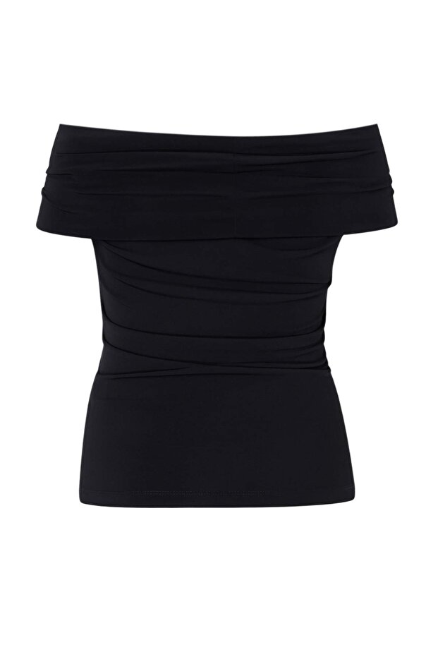 Siyah Carmen Yaka Vücuda Oturan Esnek Crop Örme Madonna Yaka Bluz TBBSS26AF00084 - 5