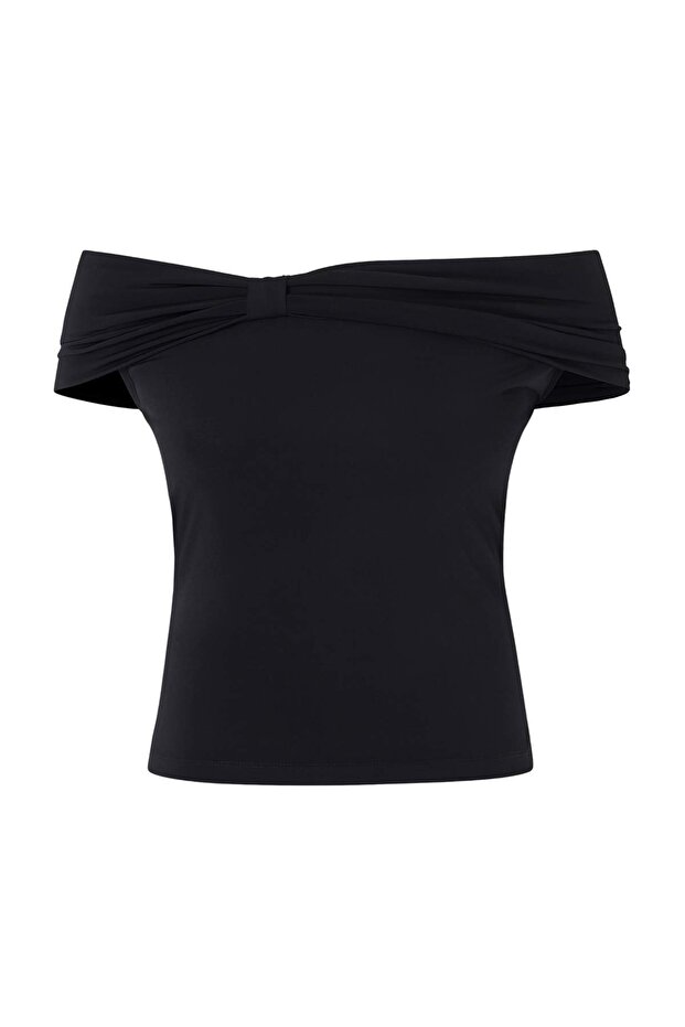 Siyah Carmen Yaka Vücuda Oturan Esnek Crop Örme Madonna Yaka Bluz TBBSS26AF00084 - 4