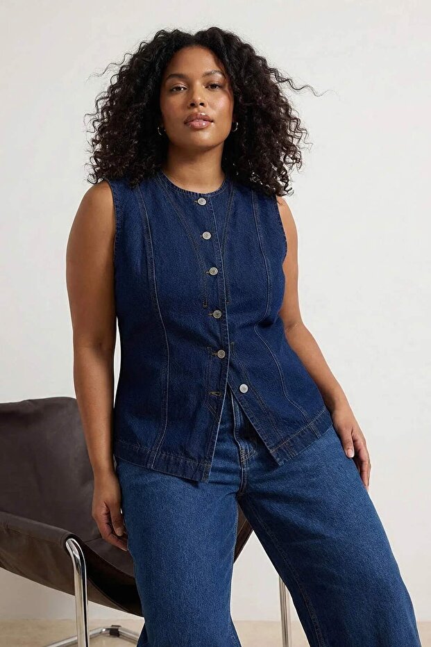 Koyu Mavi Vücuda Oturan/Fitted Büyük %100 Pamuk Non-Stretch Büyük Beden Denim Yelek TBBSS26BH00007