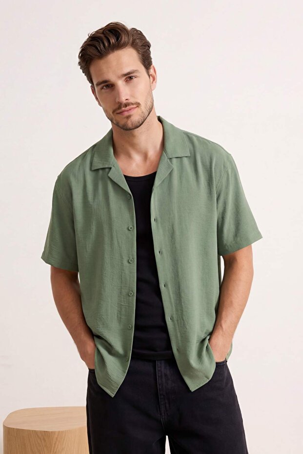 Haki Oversize Fit Yazlık Kısa Kollu Keten Görünümlü Gömlek TMNSS24GO00019 - 2