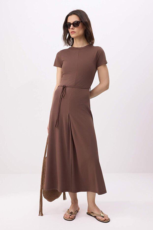 Kahverengi Shift/Düz Kısa Kollu Midi Soft Touch Örme Elbise TWOSS26EL00197 - 4