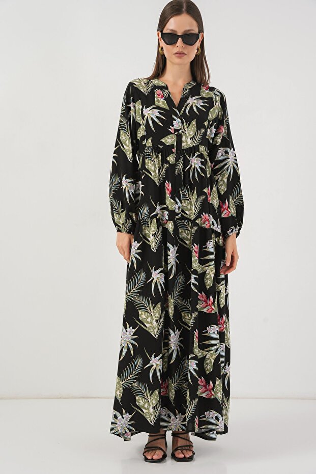 فستان ماكسي منقوش بياقة على شكل حرف V وأزرار من BDART - 3