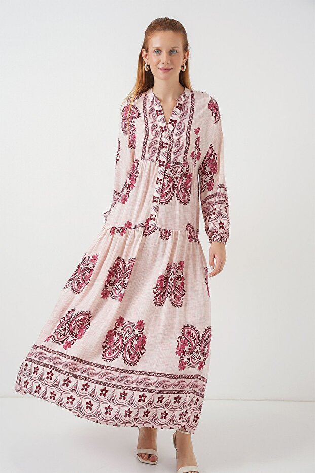 فستان ماكسي منقوش بياقة على شكل حرف V وأزرار من BDART - 3