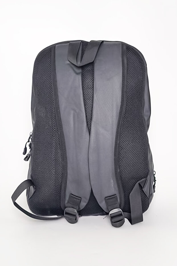 حقيبة ظهر سوداء - 1