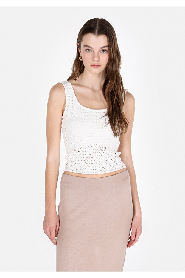 Slim Fit Women's White Tank Top