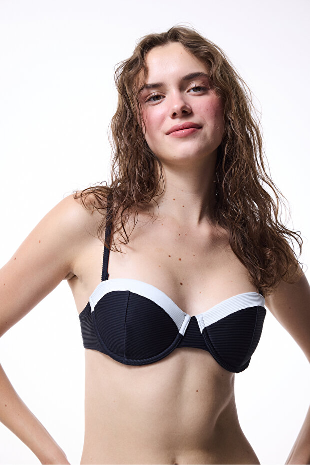 Μαύρο μπικίνι Nova Strapless - 2