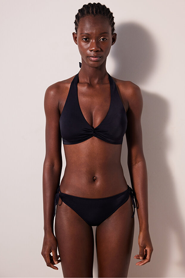 New Triangle Twist Siyah Bikini Üst - 4