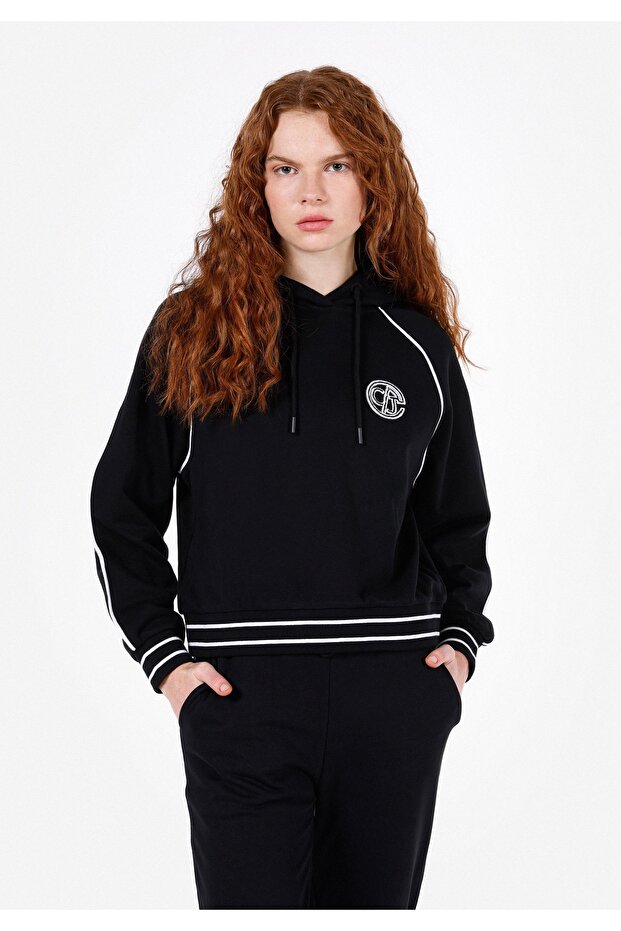 Regular Fit Kapüşonlu Nakışlı Kadın Siyah Sweatshirt - 1