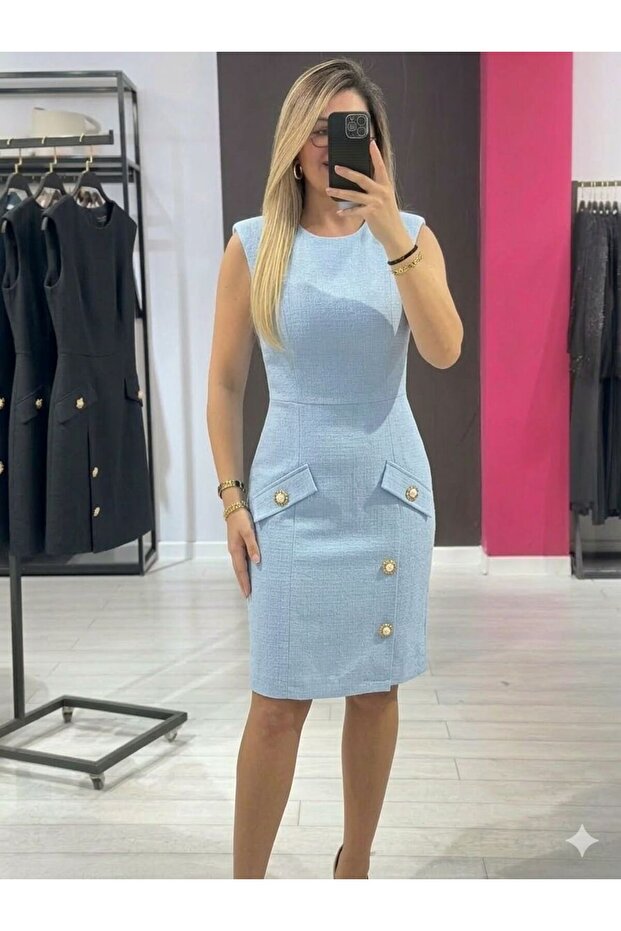 Kolsuz Düğmeli Elbise - 1