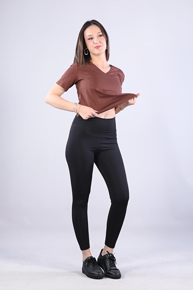 2992 تي شيرت أساسي برقبة على شكل حرف V - 7