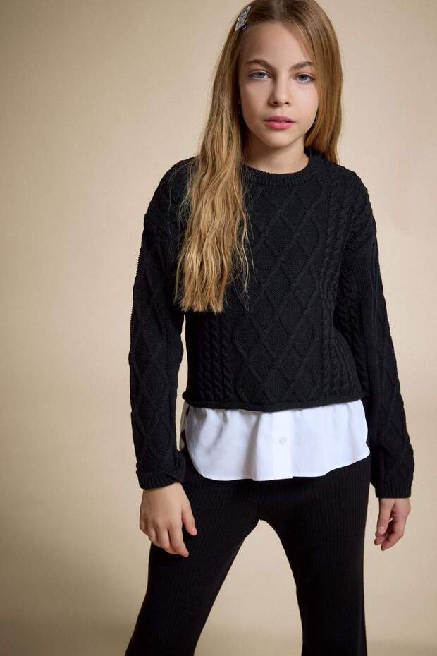Crew Neck Sweater with Skirt Hem Detail for Girls F2620A825Wn
