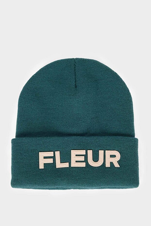 Women's Woven Label Knitwear Beanie F3154Ax25Wn