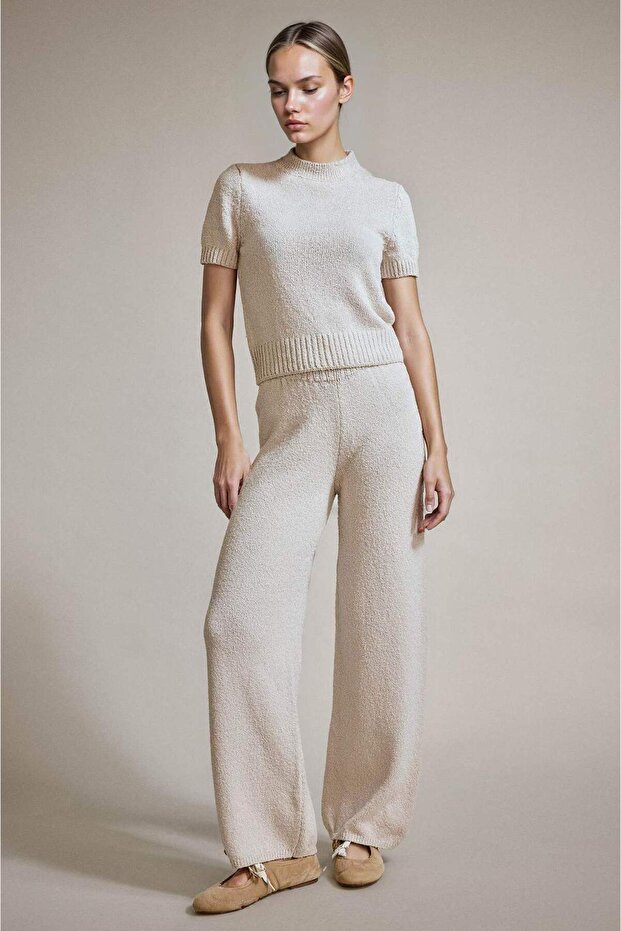 قميص بدون أكمام برقبة دائرية G2601AX25AU - 2