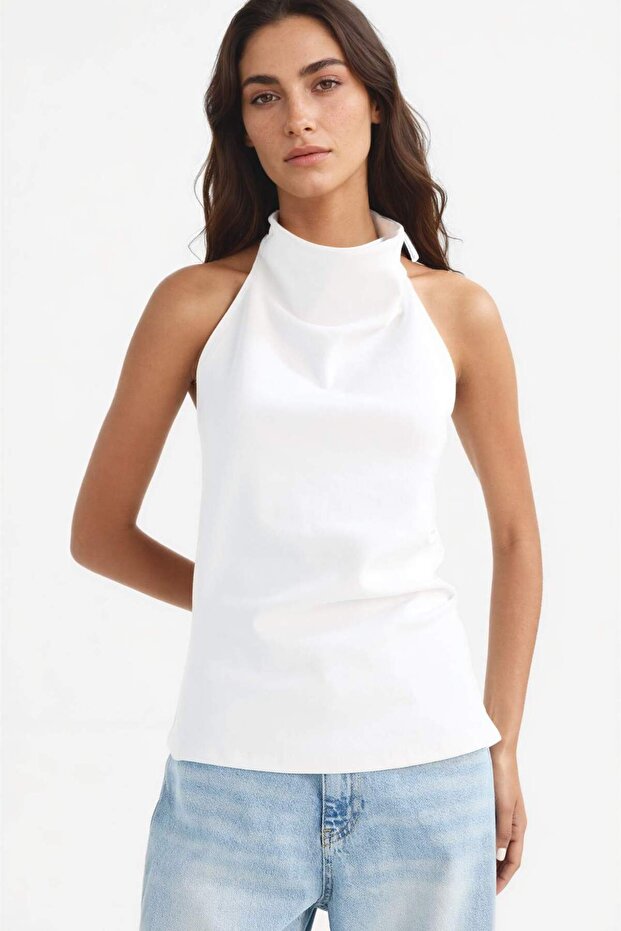 Slim Fit Halter Neck Blouse F8007Ax25Au