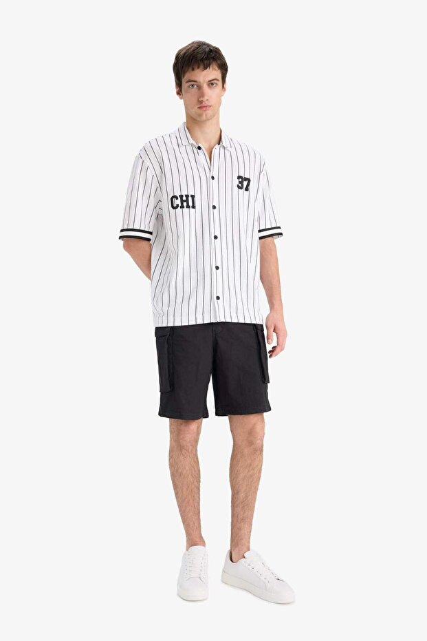 Relax Fit Cargo Pocket Bermuda Shorts E2207Ax25Sm