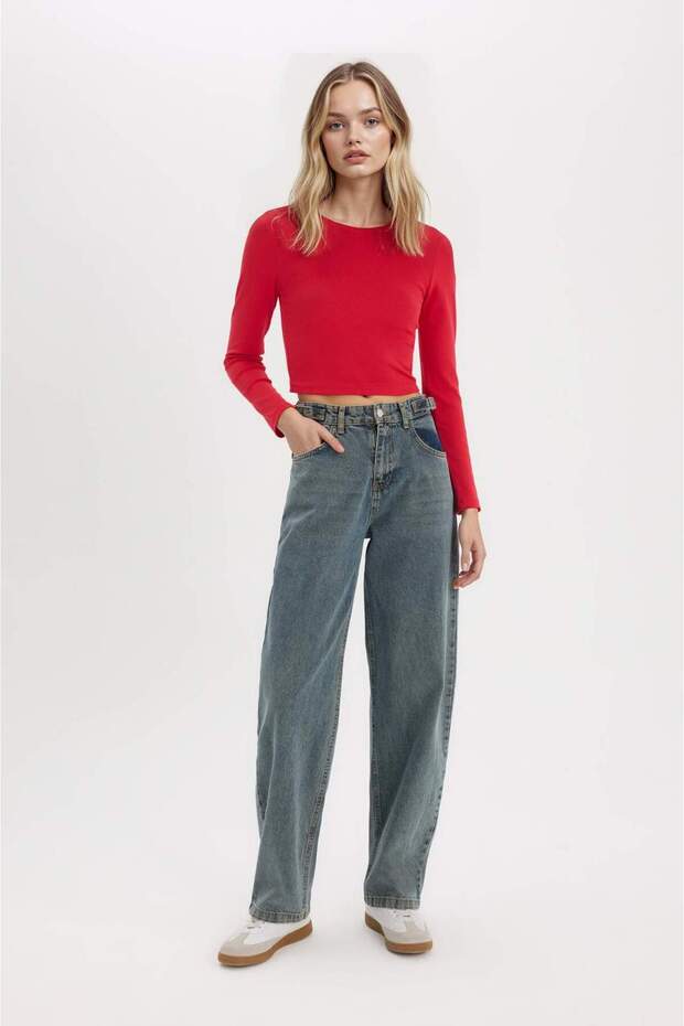 تي شيرت أبيض بأكمام طويلة وتصميم مضلع أساسي E7797AX25SP - 2