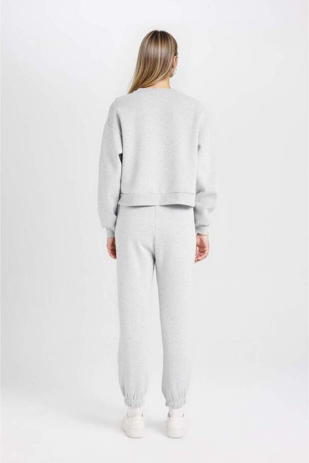 طقم بدلة رياضية من الصوف السميك الأساسي بقصة عادية D8022axns - 8