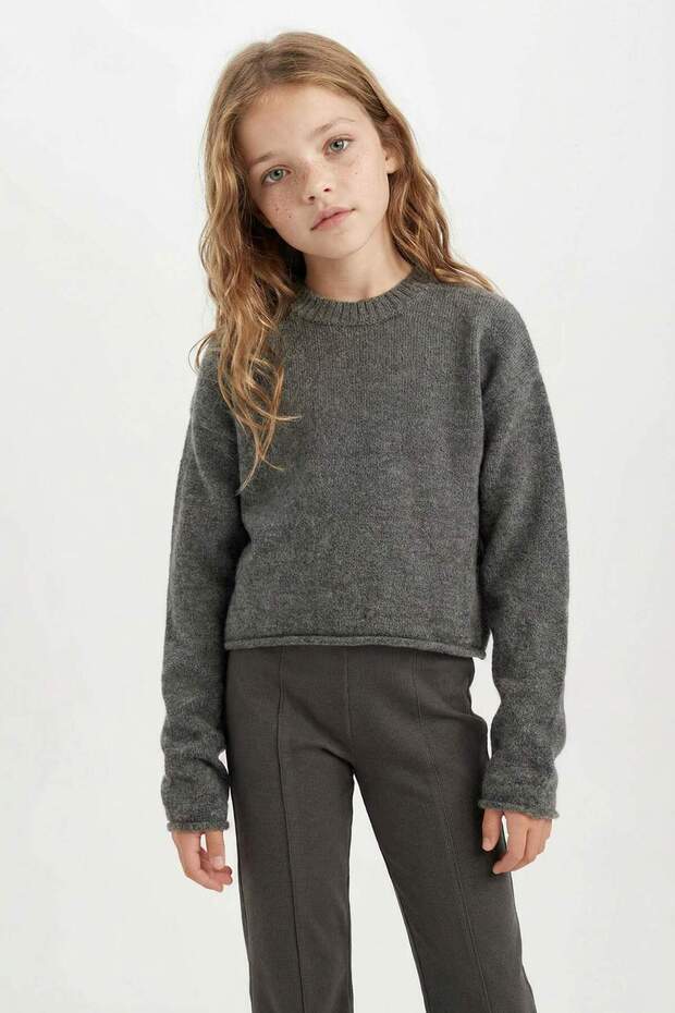 Standard Fit Crew Neck Basic Plain Knitwear Sweater for Girls C6908A824Au