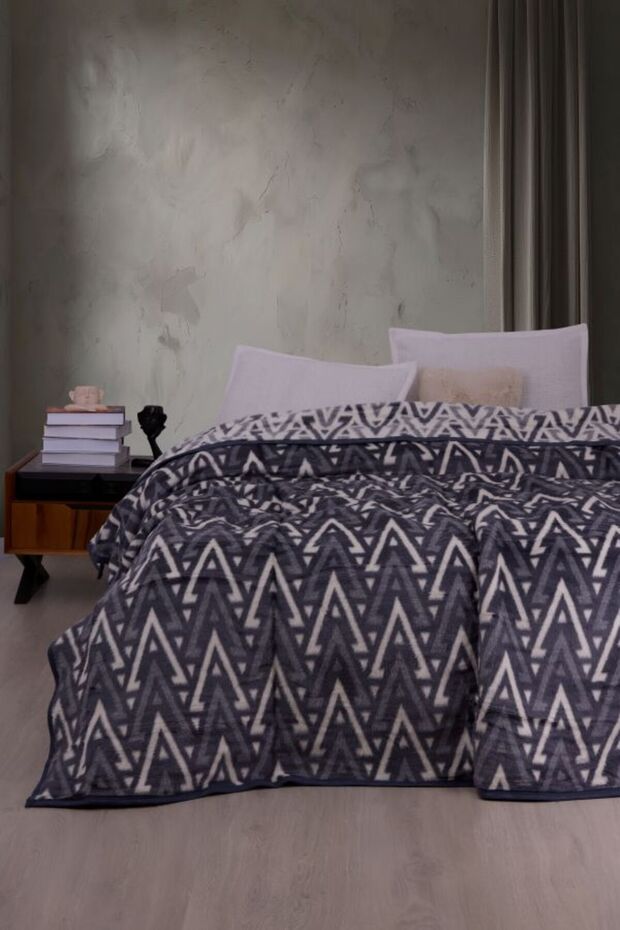 Luxury Plush Blanket Large Size - Thick Warm Blanket 200x230 cm