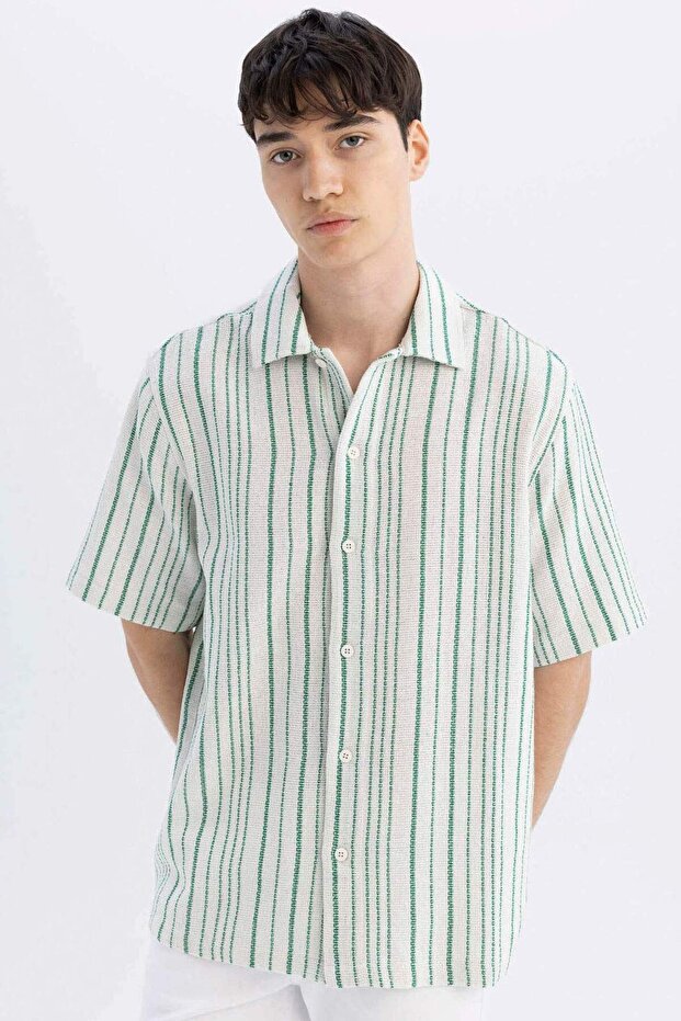 Relax Fit Striped Short Sleeve Shirt D2059Ax24Hs