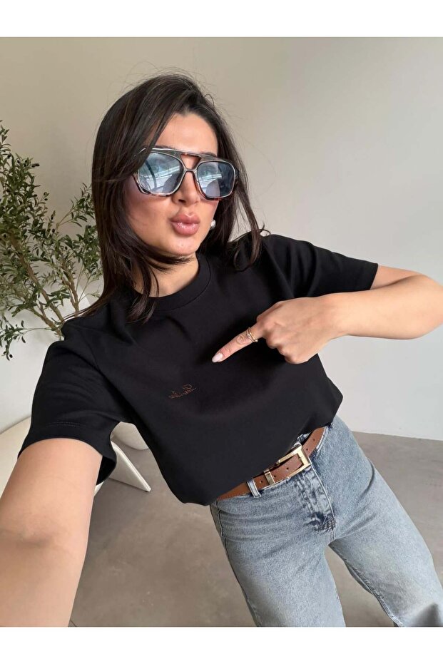 Black Text Basic T-Shirt - 1