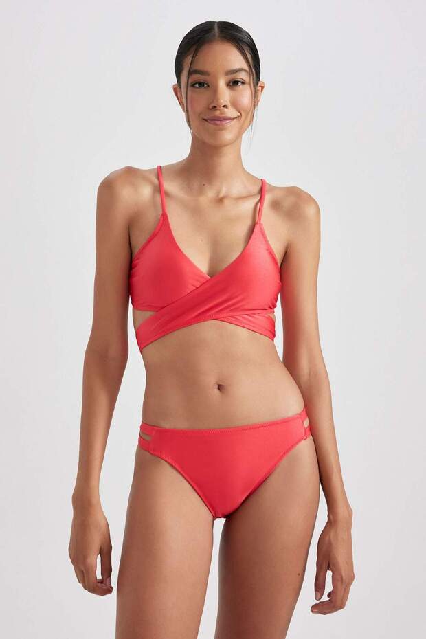 Regular Fıt Bikini Üstü B0387AX23HS - 2