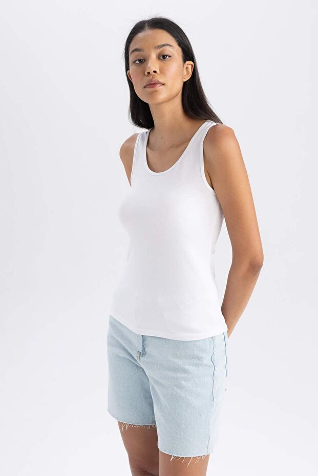 Slim Fit Round Neck Undershirt - 4