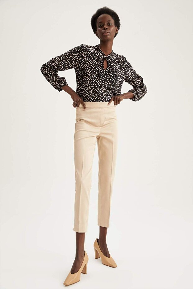 Valentina Cigarette Straight Leg Satin Trousers J8743Az22Sm