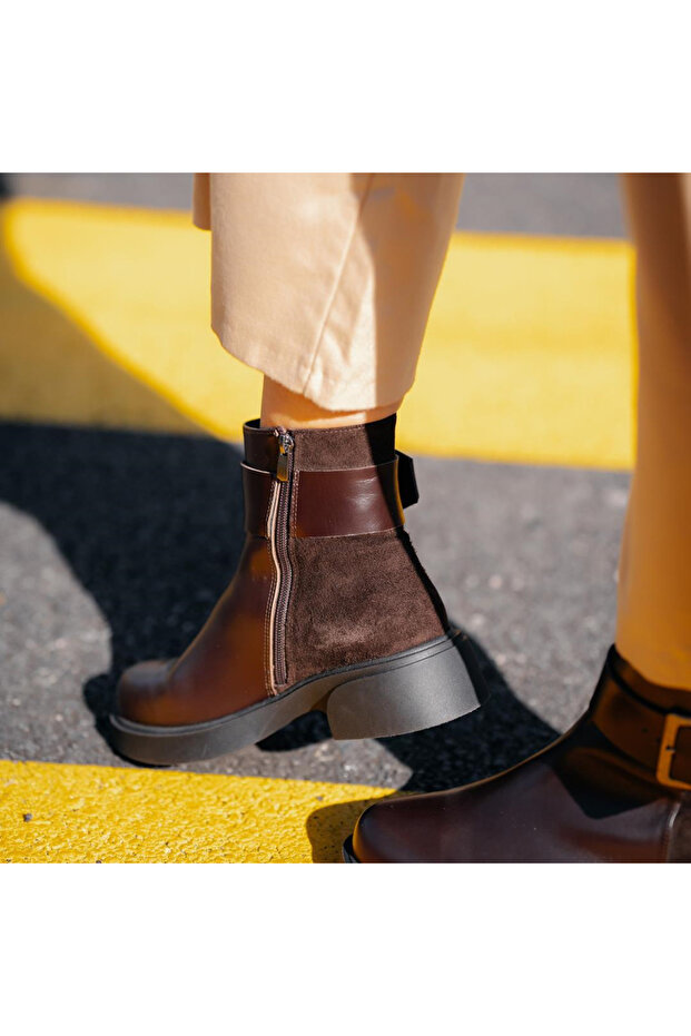 Brown Leather Buckle Zippered Boots