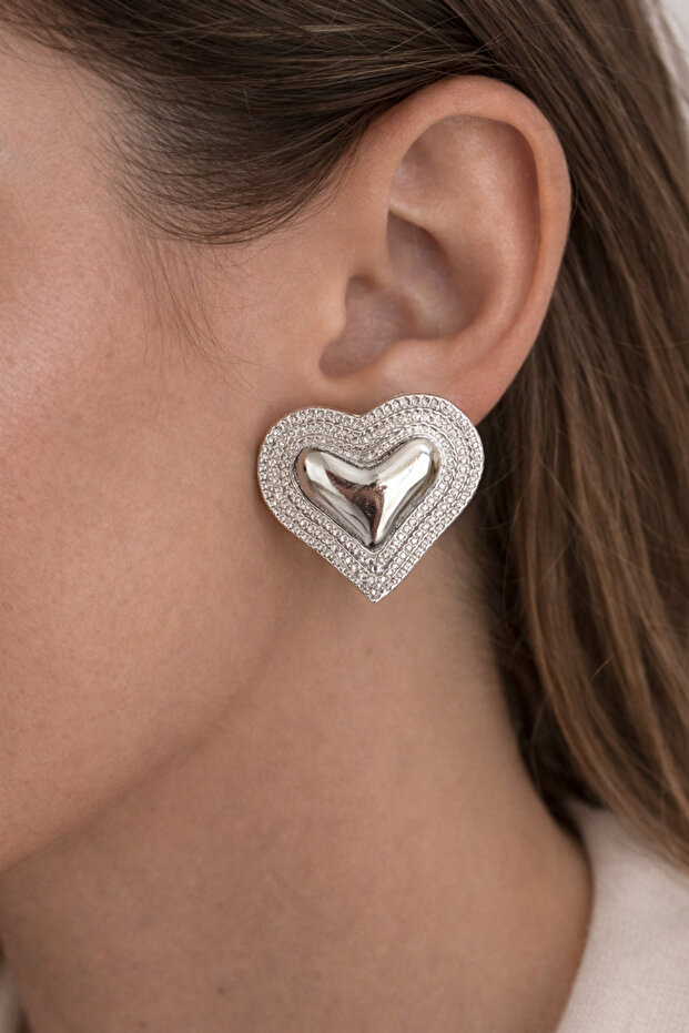 Zalure Silver Heart-Shaped Design Stylish Silver Earrings