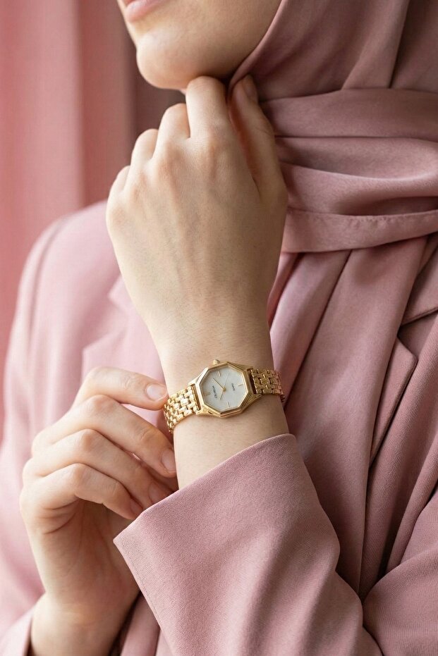 Stylish Octagonal Dial Gold Women's Wristwatch