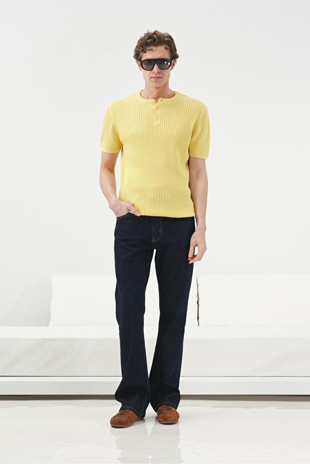 Textured Cycling Collar Yellow Tricot T-Shirt