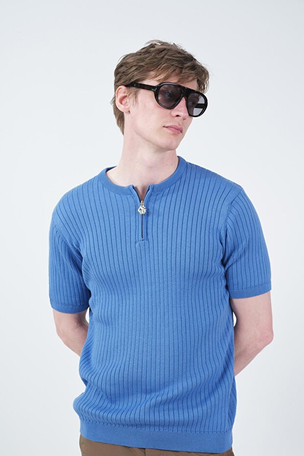 Dar Cut-Out Zippered Blue Tricot T-Shirt