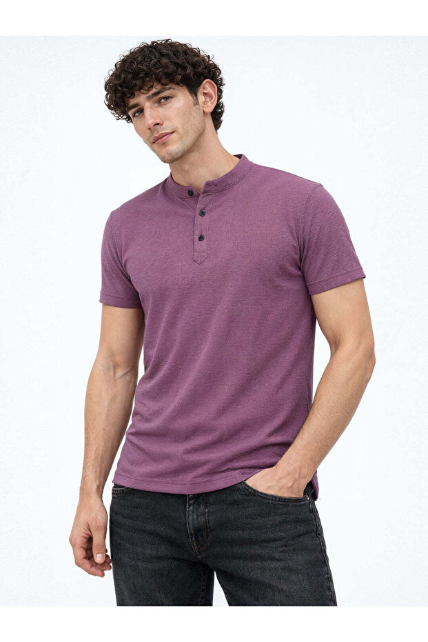 Solid Henley Neck Regular Fit Grape T-shirt