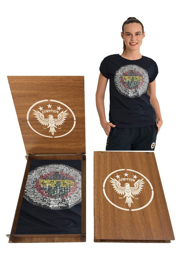Women's Tribun Marş Logo Tshirt with Gift Wooden Box