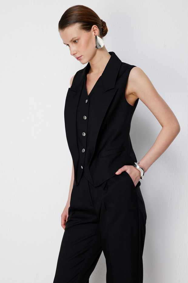 Buttoned V-Neck Vest - 3