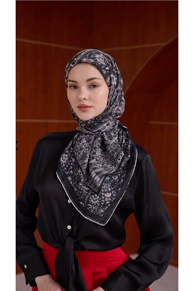 وشاح ناعم من وينتر بلوم