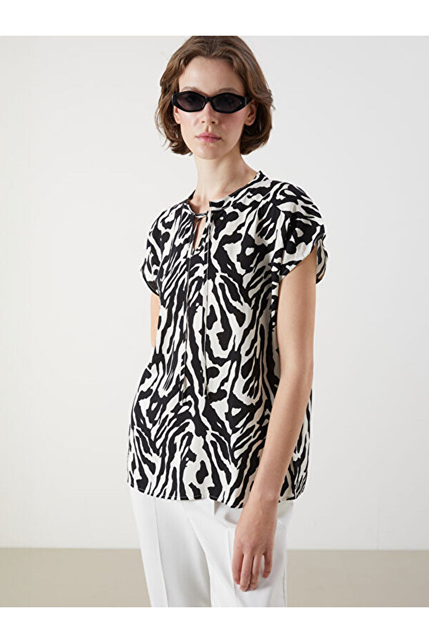 Tie-Up Collar Patterned Blouse