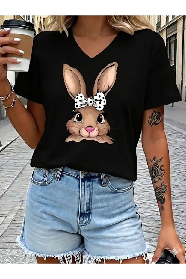 Women's V-Neck Rabbit Printed White/Black T-Shirt Loose Fit Oversized