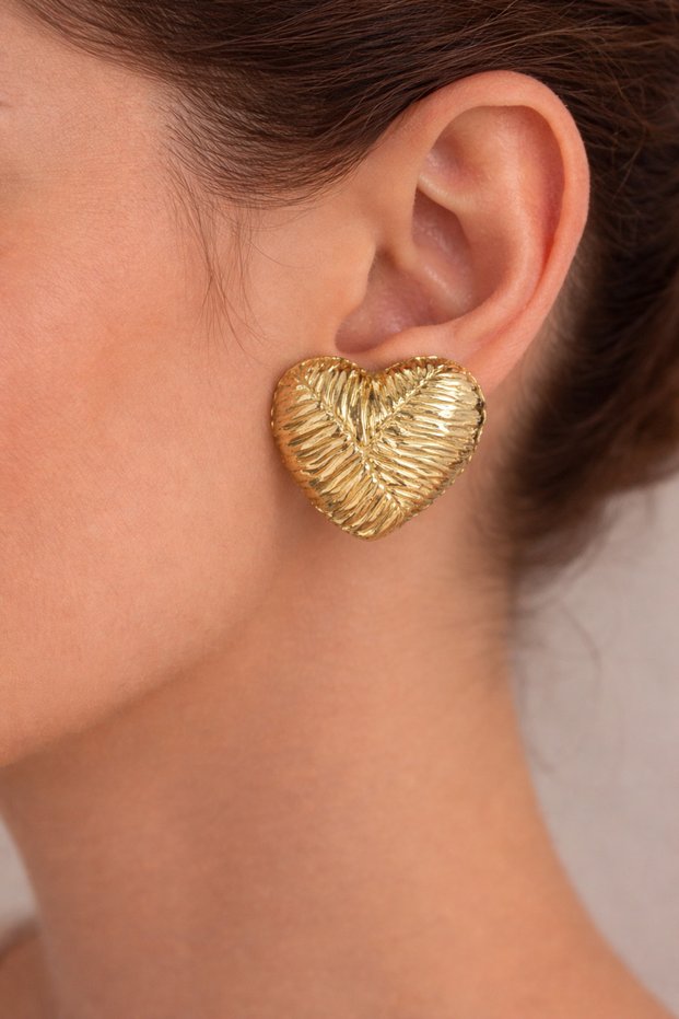 Zora Gold Framed Pearl Filled Heart Shaped Minimal Stylish Design Gold Earrings