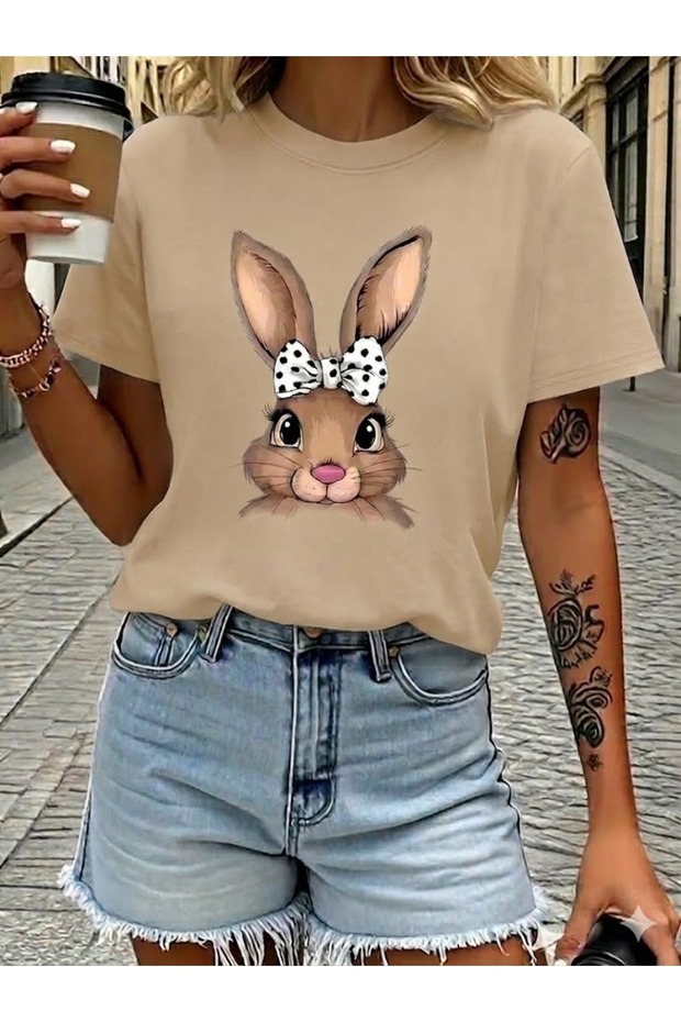 Women's Rabbit Printed Oversized Crew Neck T-Shirt Loose Fit