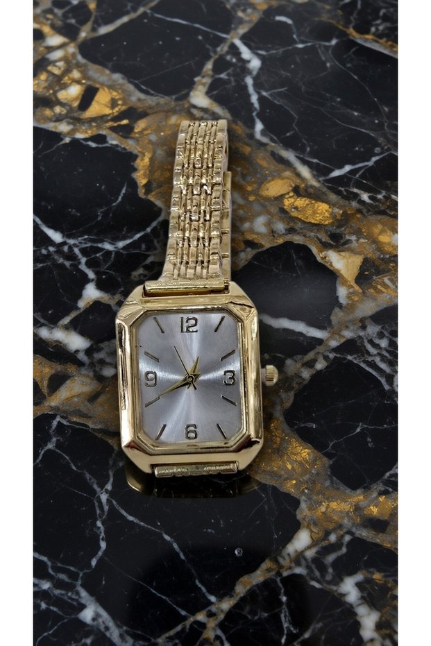 Vintage Model Gold Color Rectangular Case White Dial Straw Band Women's Watch