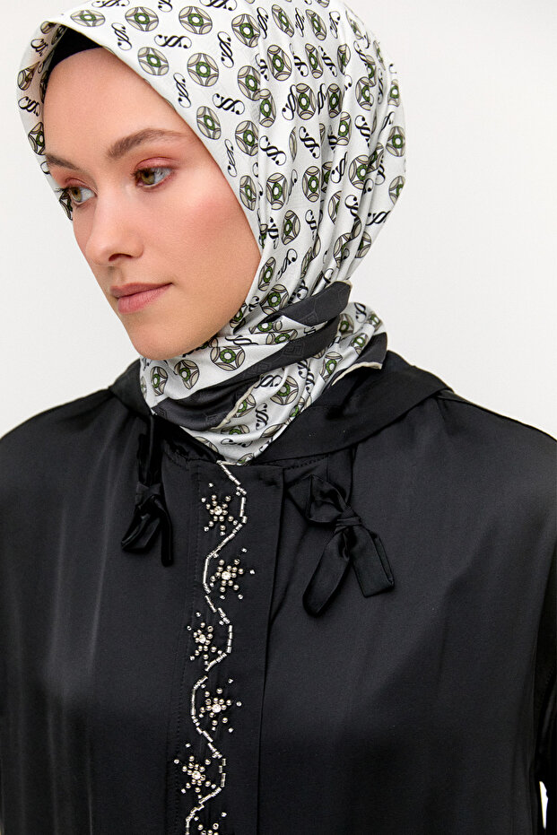 İşlemeli Floş Saten Tunik - 4