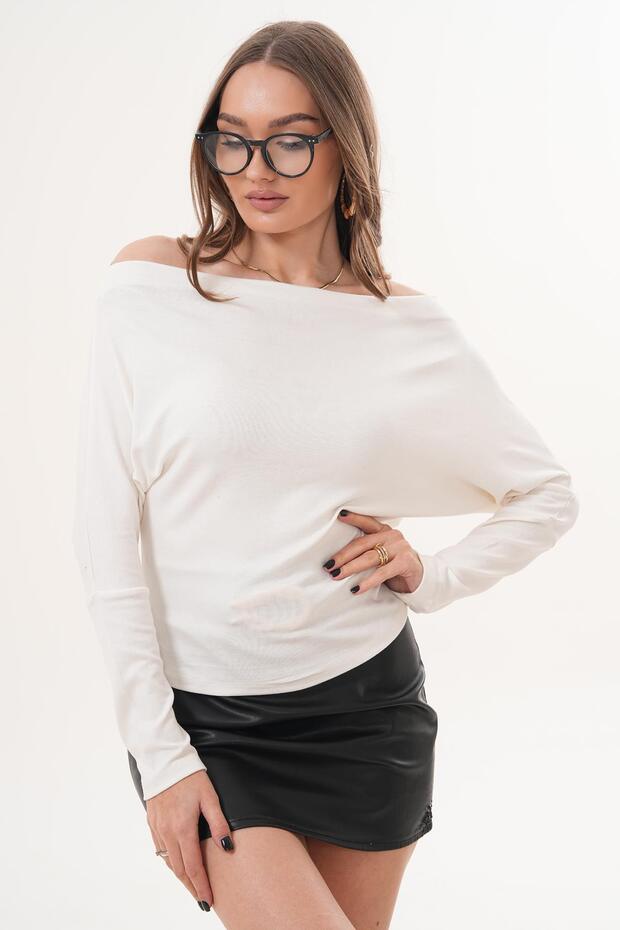 Women's Boat Neck Bat Sleeve Blouse 260277 -