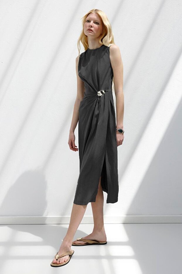 Tencel Drape Detaylı Midi Elbise - 1