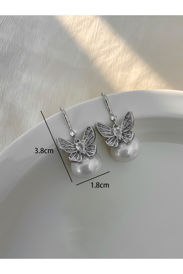 Embellished Butterfly Decor Faux Pearl Earrings