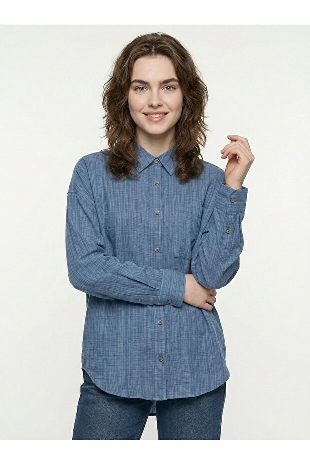 Loose Fit Women's Shirt U.sleeve
