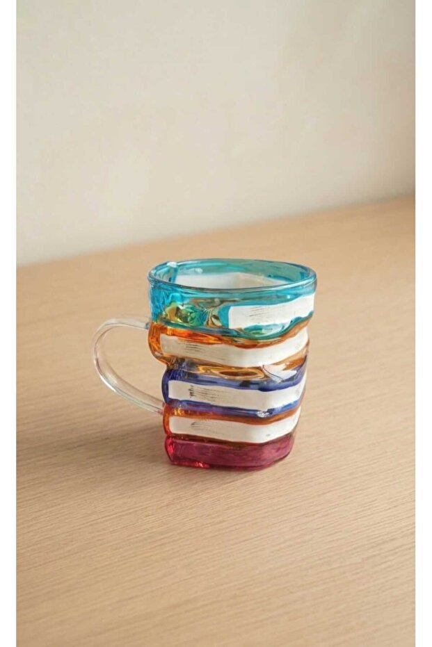 3 BOYUTLU KİTAP KUPA - 1