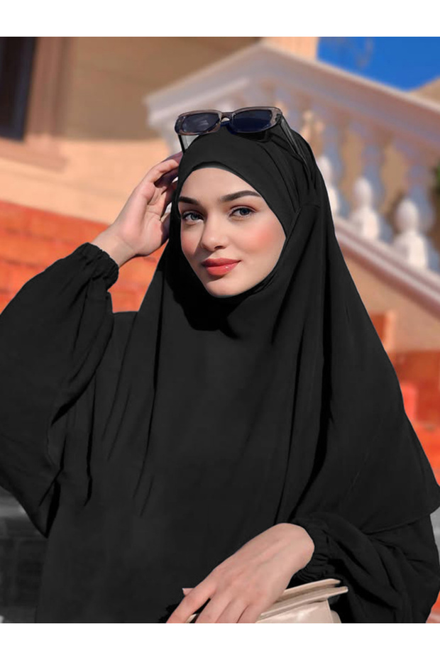 حجاب أسود سادة