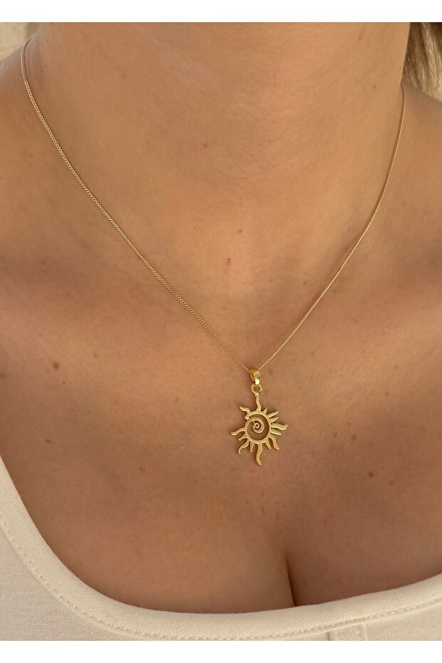 Gold Thin Chain Sun Pendant